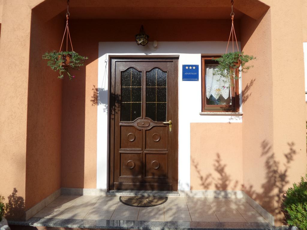 Apartmani Lina Ουμάγκ Εξωτερικό φωτογραφία